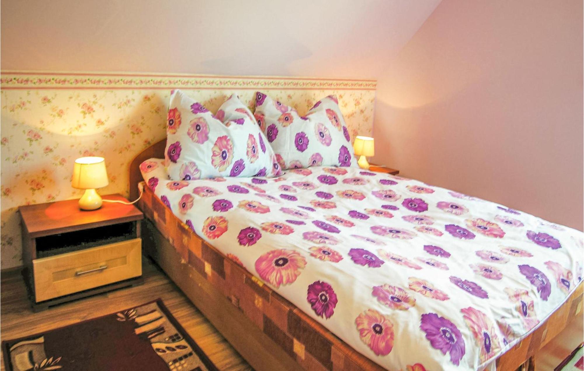 Gorgeous Home In Nowe Warpno With House Sea View Ngoại thất bức ảnh